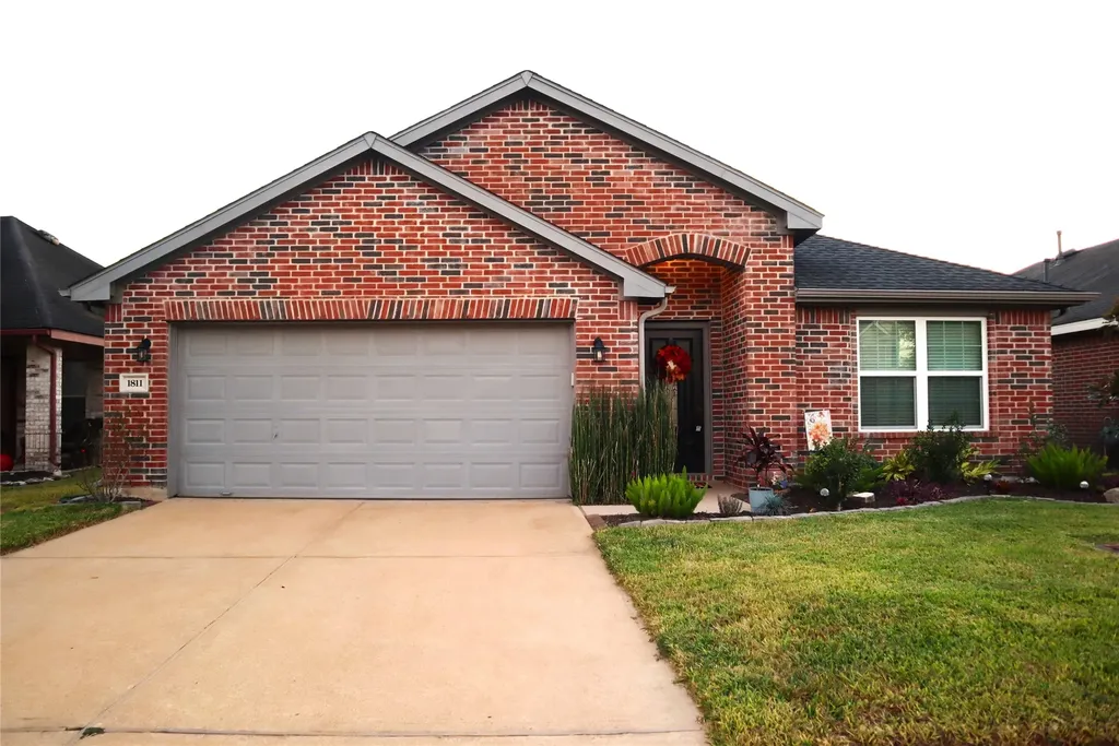 1811 Lansing Cove Drive Fresno TX 77545