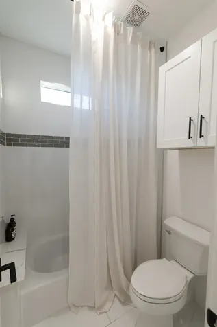 1206 Hamblen Street Houston TX 77009