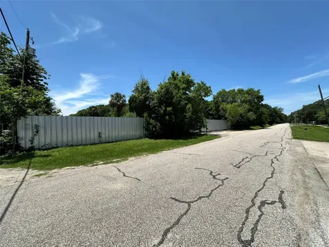 628 Highway 3 S League City TX 77573