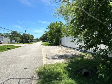 628 Highway 3 S League City TX 77573