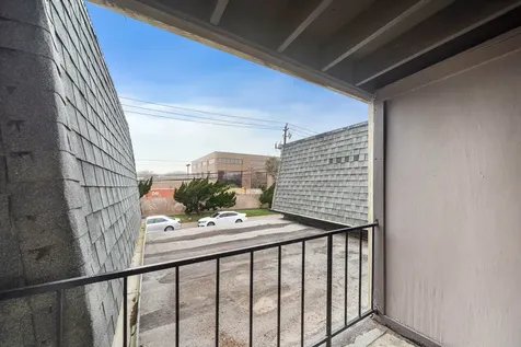 711 Holiday Drive 64 Galveston TX 77550