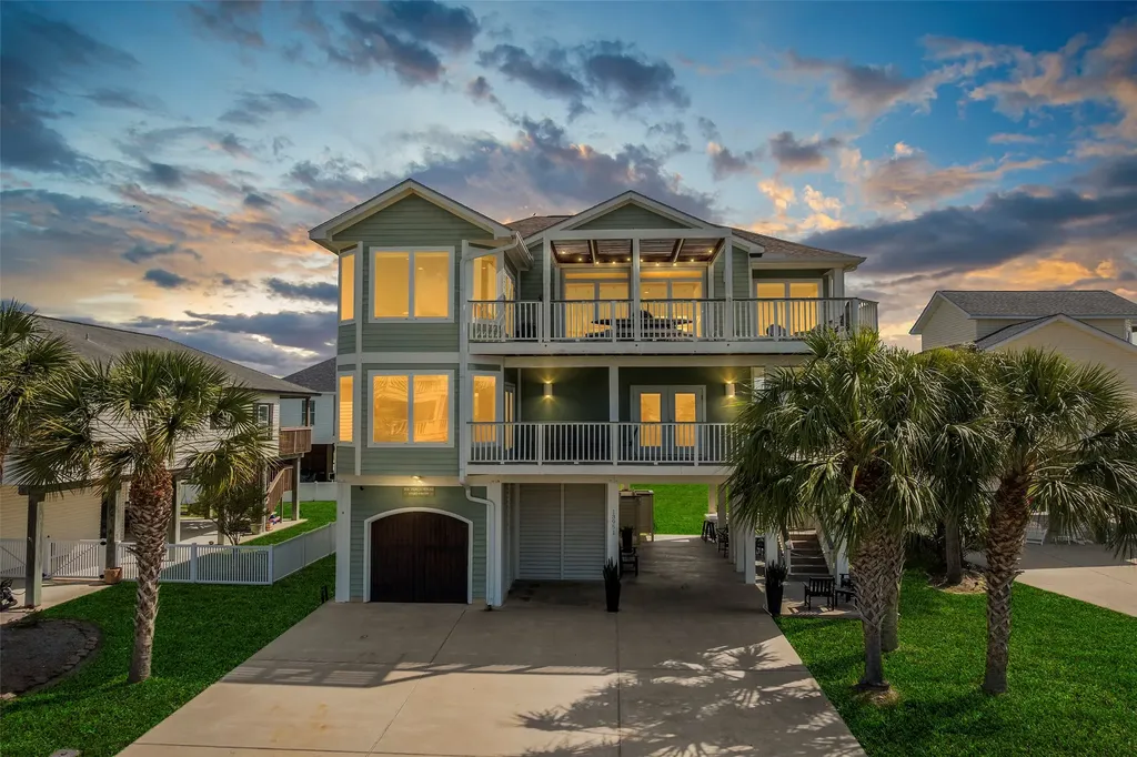 13951 Pirates Beach Boulevard Galveston TX 77554