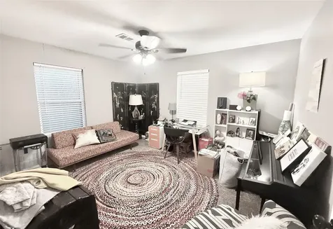 2043 Des Jardines Street Houston TX 77023