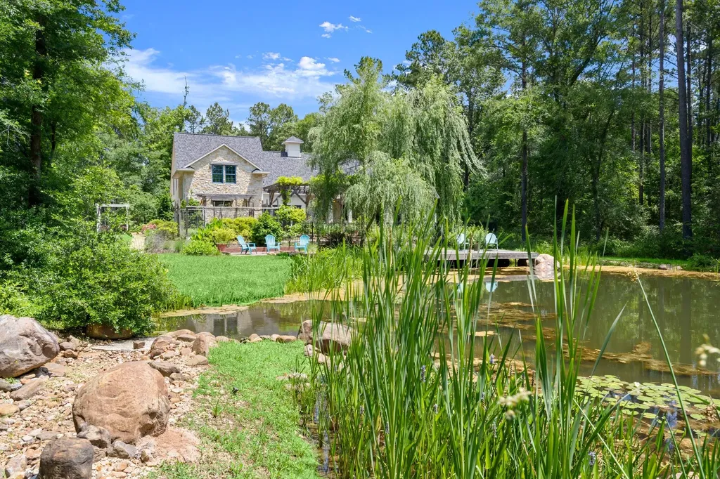 129 Stagecoach Circle Huntsville TX 77340