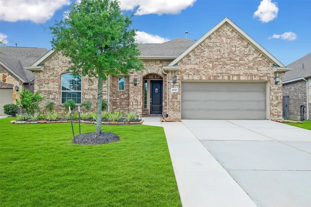 4948 Birchwood Bluff Lane Rosharon TX 77583