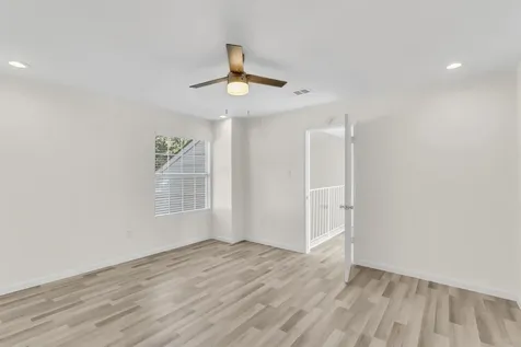 13911 Piping Rock Lane Houston TX 77077