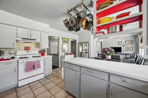 1314 W 31st Street Houston TX 77018