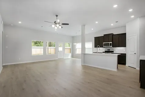 4333 Ellison Street Bay City TX 77414