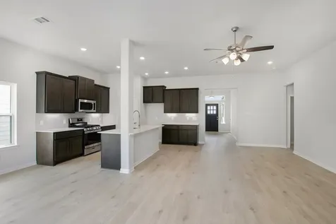 4333 Ellison Street Bay City TX 77414