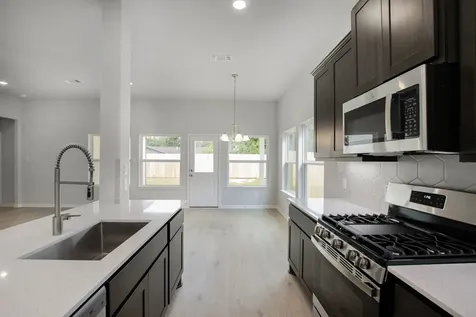 4333 Ellison Street Bay City TX 77414