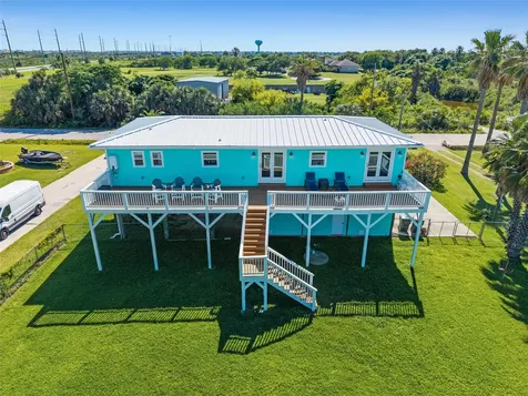 3527 9 Mile Road Galveston TX 77554