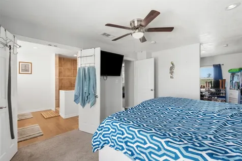 3527 9 Mile Road Galveston TX 77554