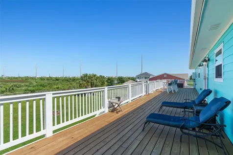 3527 9 Mile Road Galveston TX 77554