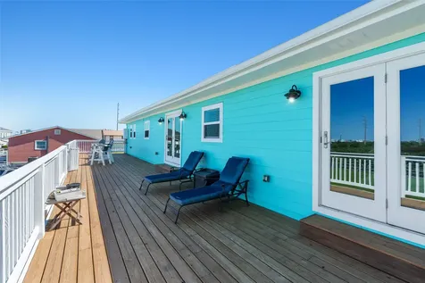 3527 9 Mile Road Galveston TX 77554