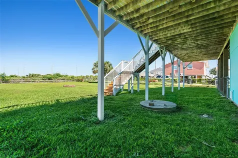 3527 9 Mile Road Galveston TX 77554