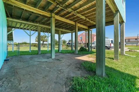 3527 9 Mile Road Galveston TX 77554