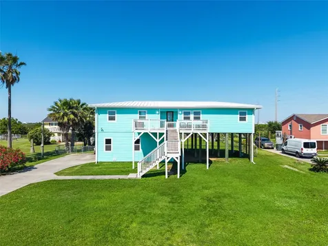 3527 9 Mile Road Galveston TX 77554