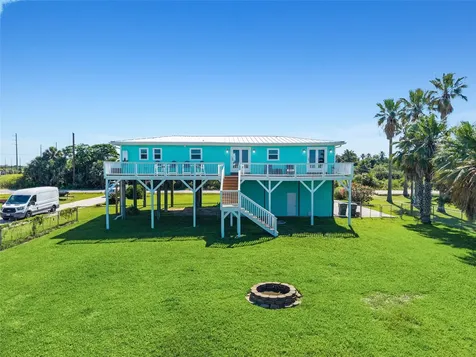 3527 9 Mile Road Galveston TX 77554