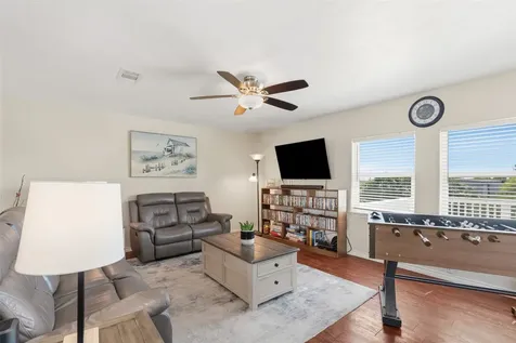 3527 9 Mile Road Galveston TX 77554