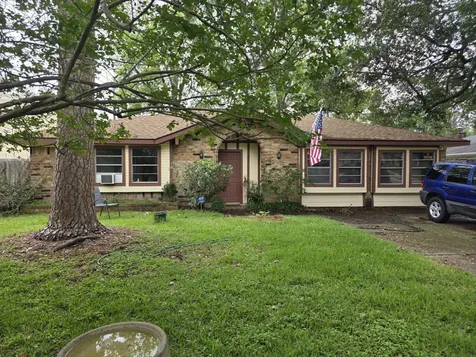 2638 Pine Village Drive Houston TX 77080