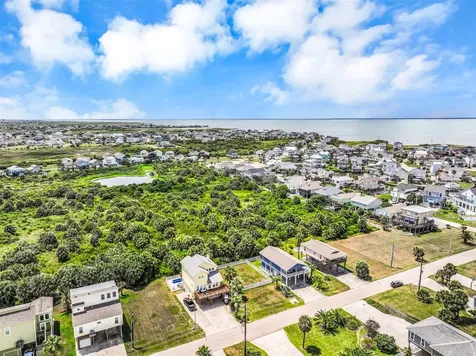 4126 Nueces Drive Galveston TX 77554