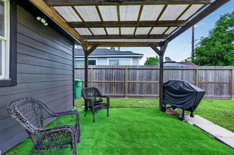 3863 Arbor Street Houston TX 77004