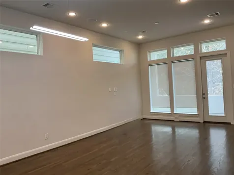 3123 Leeland Street Houston TX 77003
