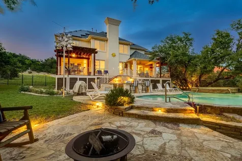 4315 Lago Viento Austin TX 78734
