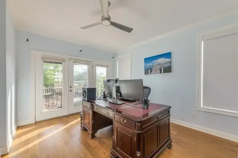 4315 Lago Viento Austin TX 78734