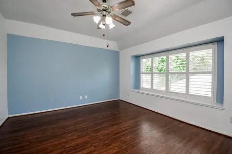 4311 Glen Avon Drive Pasadena TX 77505