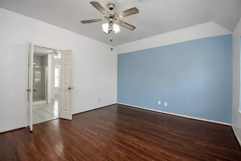 4311 Glen Avon Drive Pasadena TX 77505