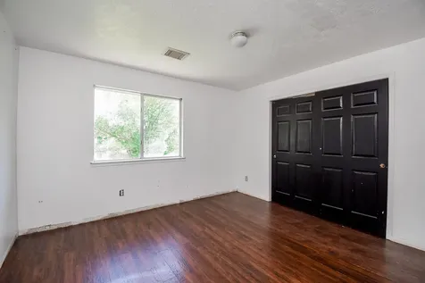 4311 Glen Avon Drive Pasadena TX 77505