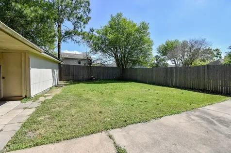 4311 Glen Avon Drive Pasadena TX 77505