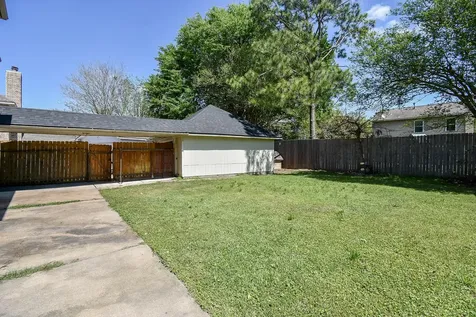 4311 Glen Avon Drive Pasadena TX 77505