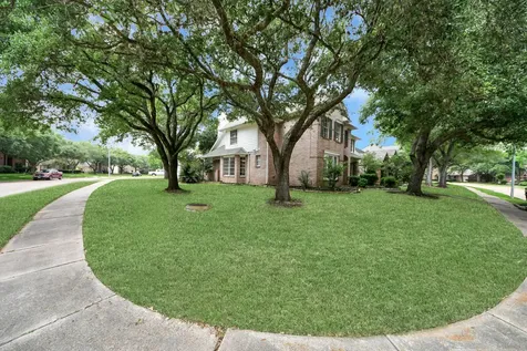 7130 Glenwood Drive Sugar Land TX 77479