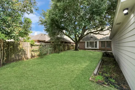 7130 Glenwood Drive Sugar Land TX 77479