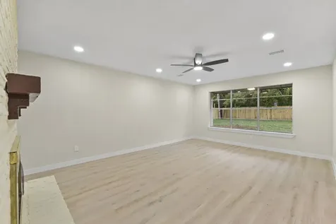 2322 Aprilmont Drive Sugar Land TX 77498