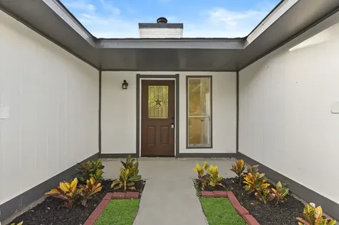 2322 Aprilmont Drive Sugar Land TX 77498