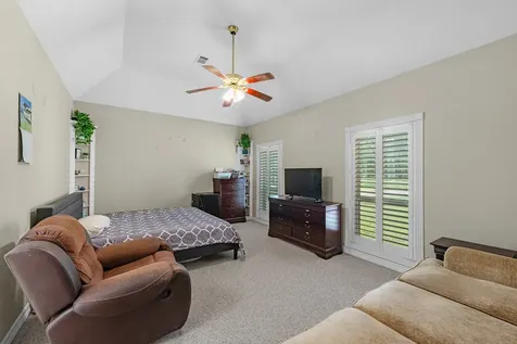 205 Mohawk Lane Wallisville TX 77597