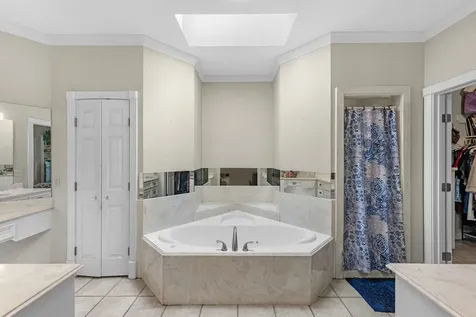 205 Mohawk Lane Wallisville TX 77597
