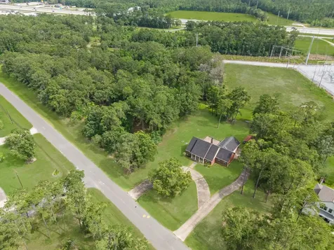 205 Mohawk Lane Wallisville TX 77597