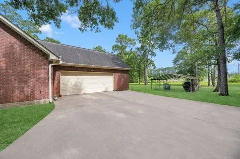 205 Mohawk Lane Wallisville TX 77597
