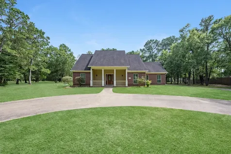 205 Mohawk Lane Wallisville TX 77597