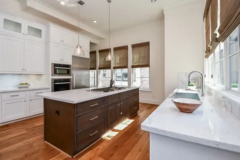 5 Robita Street Houston TX 77019