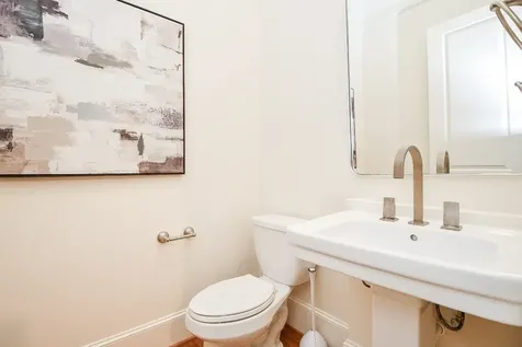 5 Robita Street Houston TX 77019