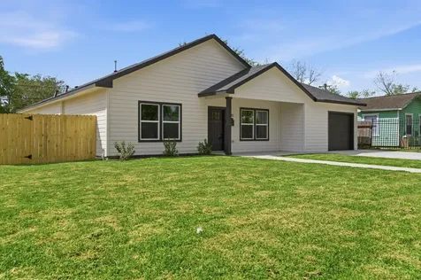 7040 Kinney Street Houston TX 77087
