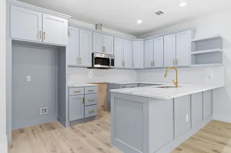 7040 Kinney Street Houston TX 77087
