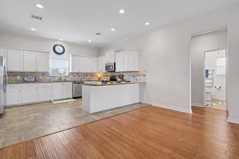 437 Pompano Street Bayou Vista TX 77563