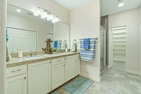 437 Pompano Street Bayou Vista TX 77563