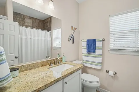 437 Pompano Street Bayou Vista TX 77563
